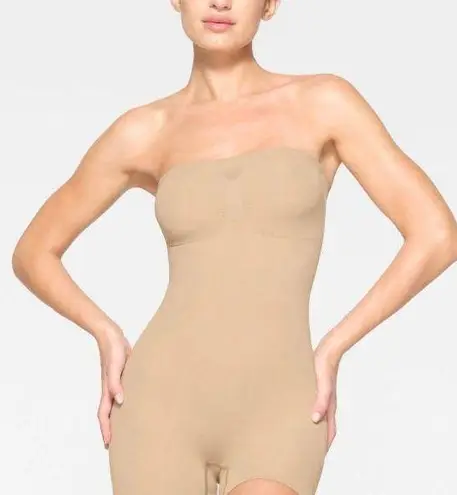 SKIMS Strapless Sculpting Shortie Bodysuit XL