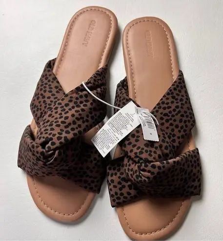 Old Navy Women’s Soft Twist Brown and Black Animal Print Sandals Flat Sz 10