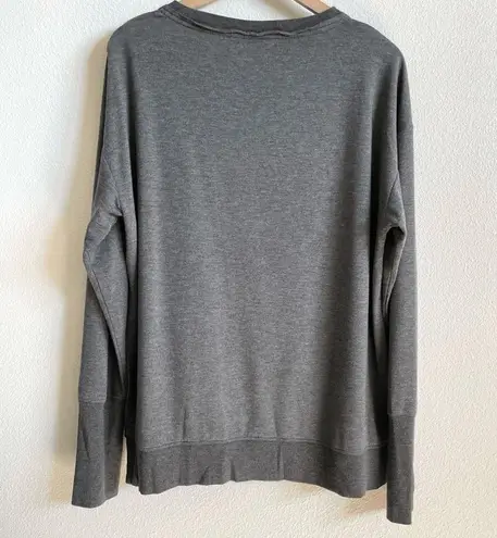 JoyLab  Gray Super Soft Crew Neck Split Hem Pullover Sweater Women’s size Large