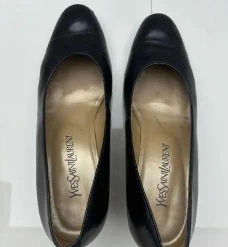 Saint Laurent Vintage Yves  Black Leather Round Toe Pumps SZ 35