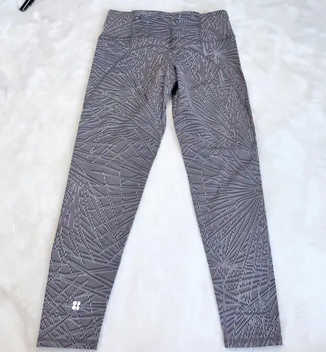 Sweaty Betty NWT!  Power Pocket Workout 7/8 Legging- Moonrock Purple Palm Print