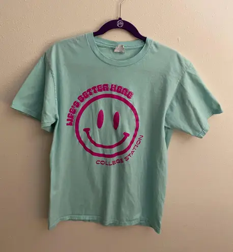 Port & Company Life’s Better Here College Station T-shirt Size M