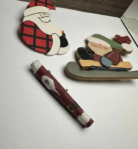 Santa Claus Christmas Holiday Brooch Pin Lot Of 3 Wood / Cinnamon Stick