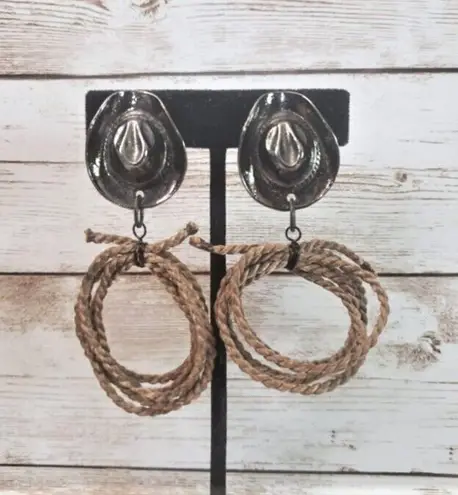 Vintage Clip On Earrings