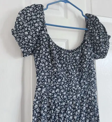 Holloway Hollister Navy Ruched Floral Dress with a Slit