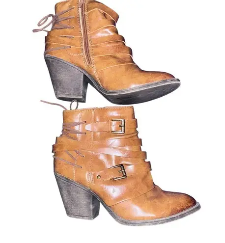 NWOB Pop Peeler Leather Ankle Boots size 7M Brown