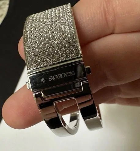 Swavorski Swarovski Crystal Cuff Bracelet Silver Tone 6 3/4 Inch With Original Box
