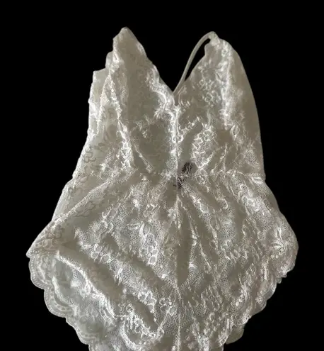 Avidlove Cream Lace Chemise with Plunging Neckline