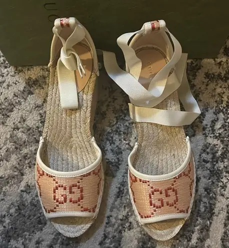 Gucci  Women GG Espadrille Sandal size 39