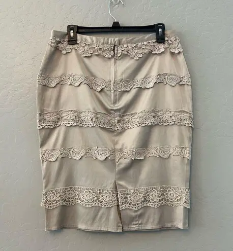 Downeast basics silver satin pencil skirt with crochet lace size medium