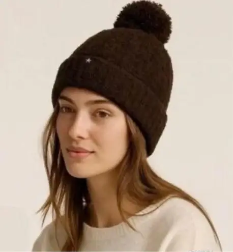 Barefoot Dreams CozyChic Plush Cable Chocolate Brown Pom-Pom Beanie NWT