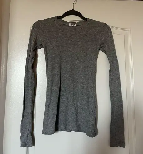 Revolve  Gray Long-Sleeve Waffle Shirt XS‎