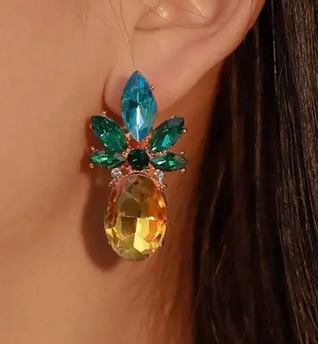 Pineapple Earrings Gold