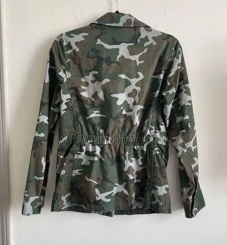 Love Tree  Camouflage Jacket Size Small Full Zip pockets cinch waist