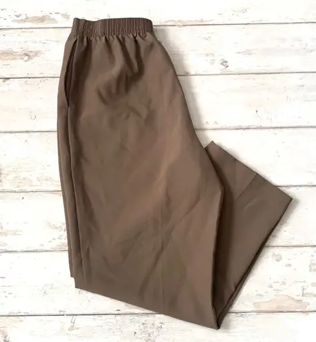 Women’s S/M Brown Tan Beige Khaki Color Slacks Dress Pants Wide Leg Petites Size 6