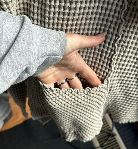 Focus 2000 Cream Cardigan Sweater