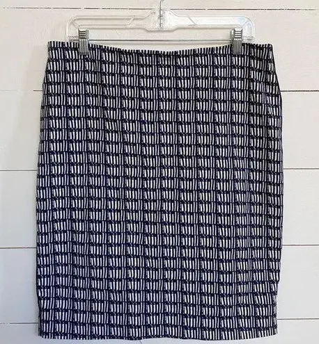 Adrianna Papell  Blue & White Patterned Career Pencil Skirt