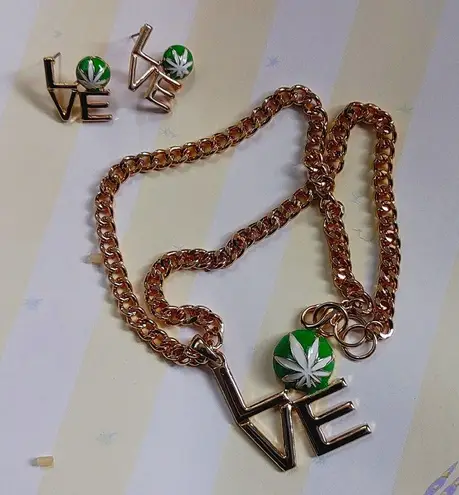 Love Mary Jane Pot Leaf Necklace Set 420 Green