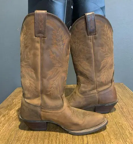 Justin Boots Women’s  western cowboy  size 6.5B riding boots brown leather