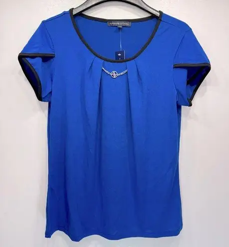 Adrienne Vittadini Blue Blouse Black Trim Short Sleeves Silver Logo Detail