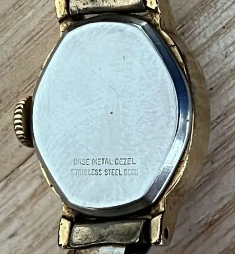 Timex Vintage Mechanical Ladies Watch Gold-Tone Stretch Bracelet, Dial