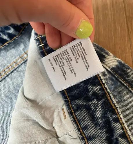 Nature Denim high rise light wash distressed mom jean women’s size 11 inseam 29