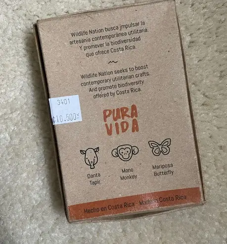 New studs from Costa Rica 🦋 Brown