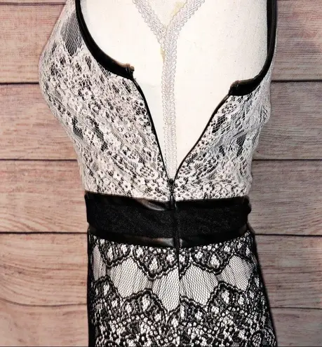 Kensie  Lace and faux leather black & white dress Size 4