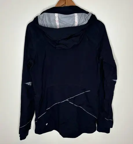 Lululemon  Runaway Glyde Zip Up Jacket