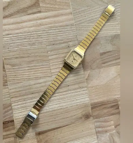 Seiko Super Rare Vintage Ladies Watch Octagonal Gold Dial Gold Bracelet