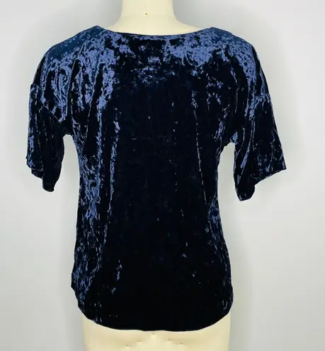 Bobeau Flutter Sleeve Velvet Top -Navy- Size Small- NWT
