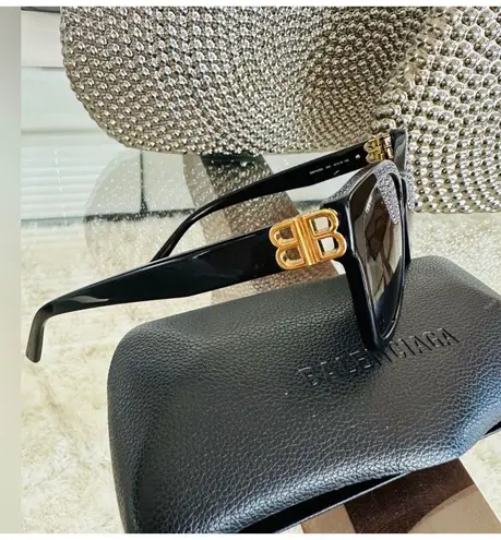 Balenciaga Sunglasses | Model BB0135SA Last Offer