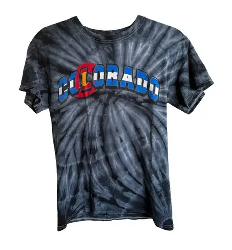 Black and Blue Short Sleeve Tee with Dynamic Spiral Design Tie Dye Colorado