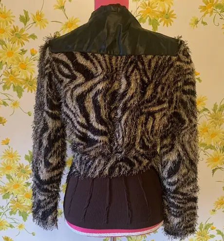 Shaggy cropped jacket zebra print size M Size M