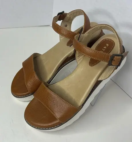 Patina Footwear The Essential Everyday Sandal 7 Brown