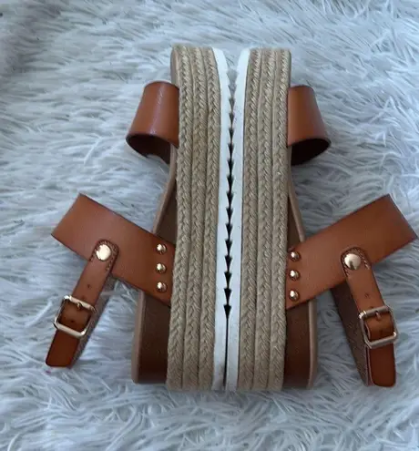 X-Appeal NEW WOMENS AMELIA WEDGE SANDAL BROWN SIZE 7.5 M