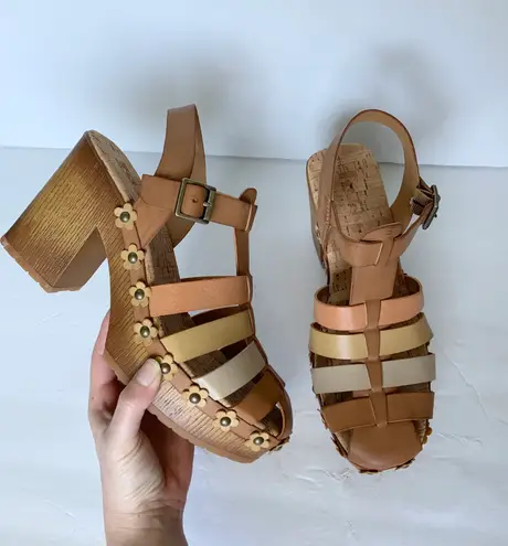 Kork-Ease Korks Willow Bohemain Floral Neutral Platform Block Heel Sandals