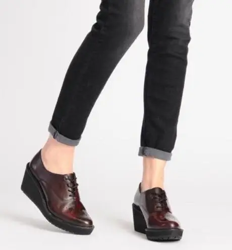 Clarks game oval hotsell