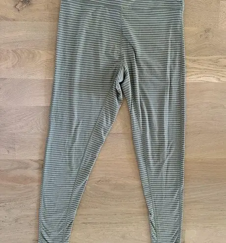 Carve Designs Green Saluda Tight SPF SUN SURF Paddlesports Beach summer leggings