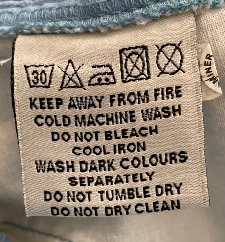 Superdry NWT Bluebell Light Blue Ditsy Floral Embroidered Shorts with Pockets, size S