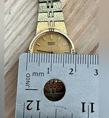 Seiko Ladies Watch Vintage Gold Plated Bracelet Gold Mustard Round Dial