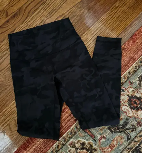 Lululemon 3/4 Black Leggings