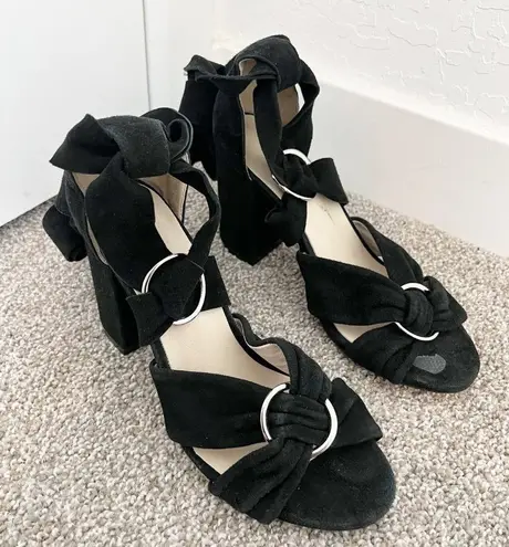 Raye Sebastian Suede O-Ring Criss Cross Ankle Wrap Sandals Heels Black Size 6