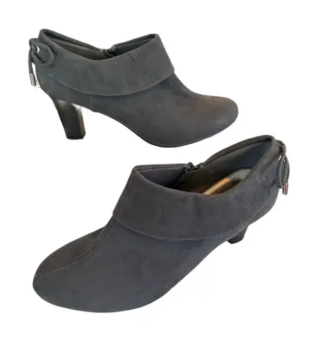 Coach and Four Women’s 9.5 Gray Ankle Booties Heels Zip Bow Classic Chic EUC