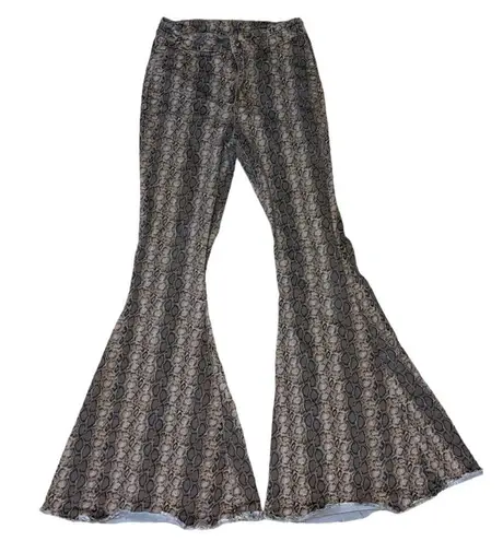 L&B Super Flare Stretchy Bell Bottoms size 4-6
