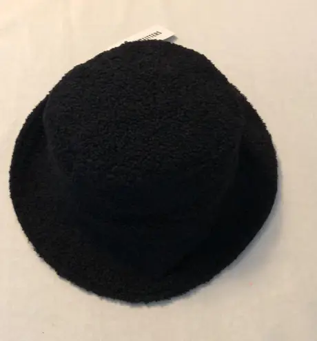 Urban Outfitters New  bucket hat, reverse side to wear, faux suede and sherpa thumbnail 7