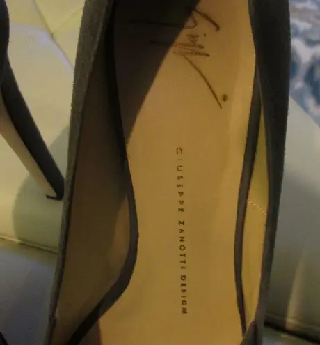Giuseppe Zanotti Giuseppi Zanotti Koka Grey Suede Pumps - Size 8