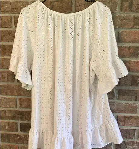 Perceptions White Flutter Sleeve Blouse