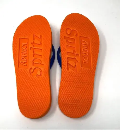 🆕 never worn flip flops Size undefined