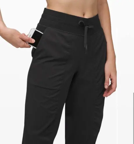 Lululemon  Dance Studio Jogger Pants Black 8 Athletic Athleisure Travel